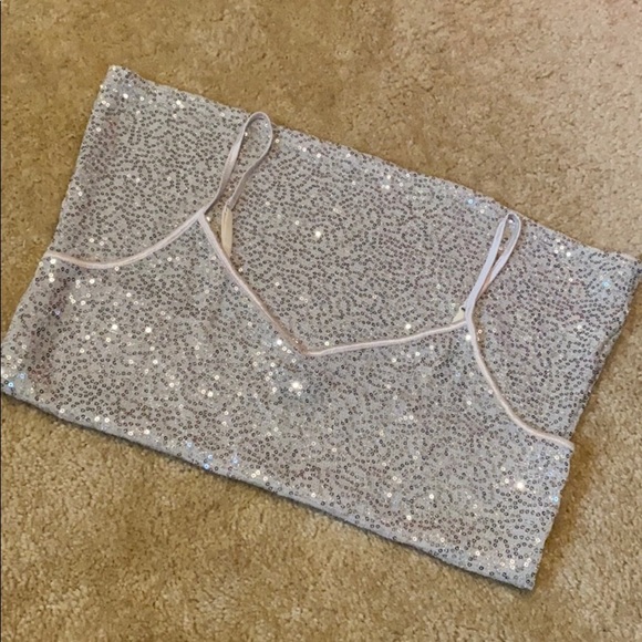 Vintage Express Flowy Sequin Tank - Picture 5 of 5